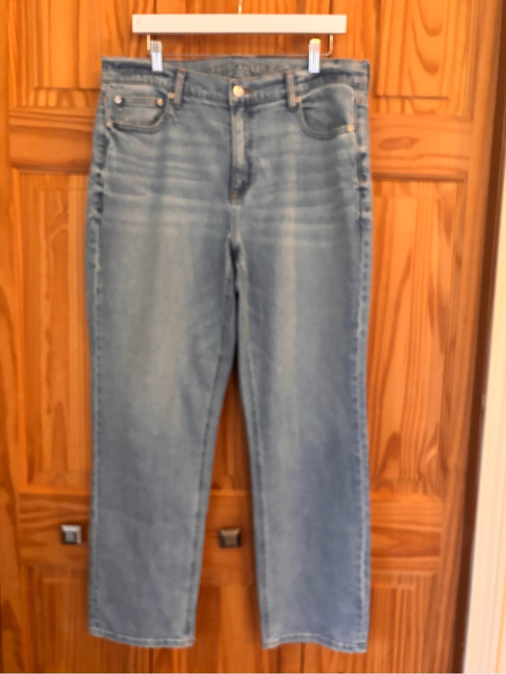 American Eagle Outfitters Straight Leg Jeans in Light Blue Wash